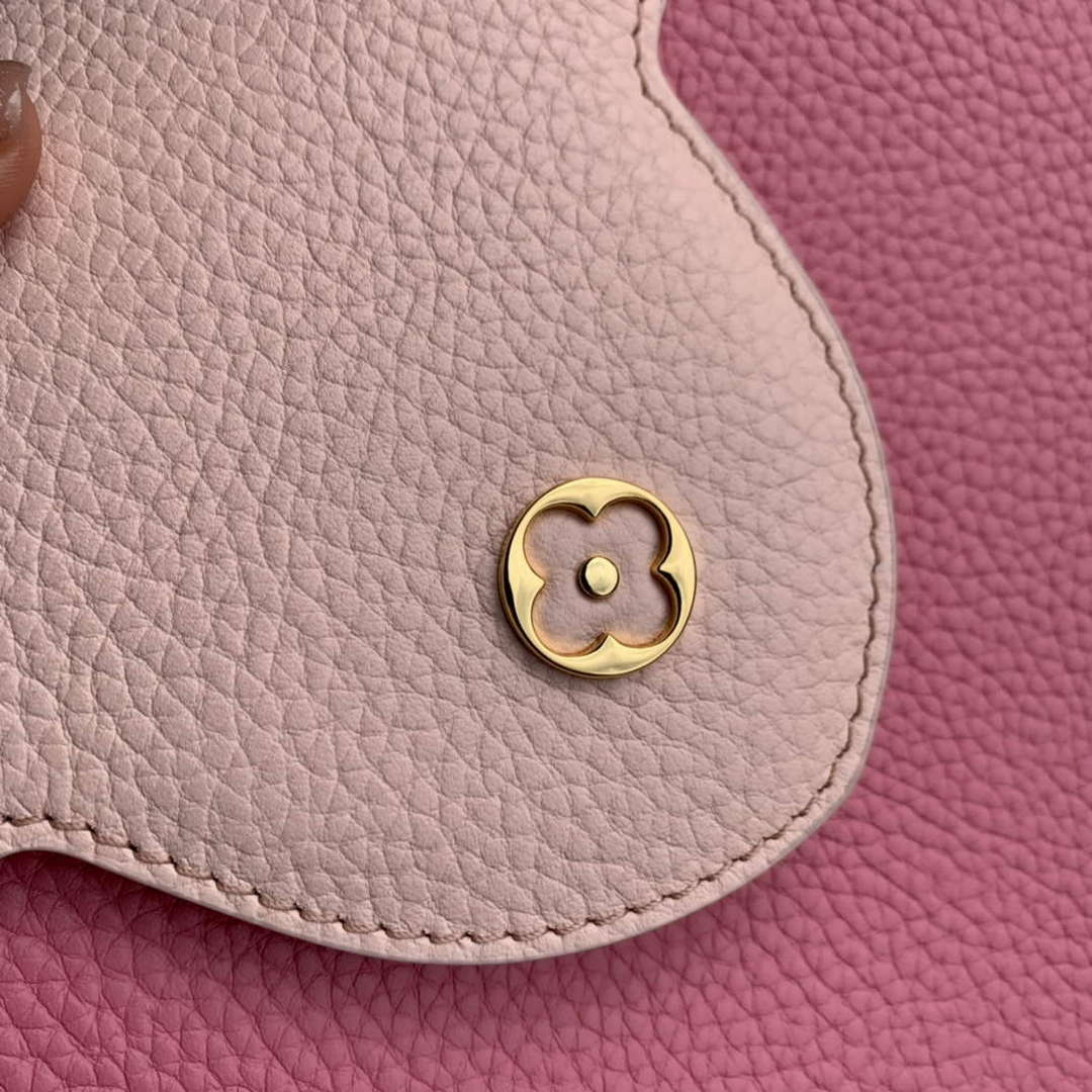 LV M22375 Louis Vuitton Capucines MM Handbag Pink