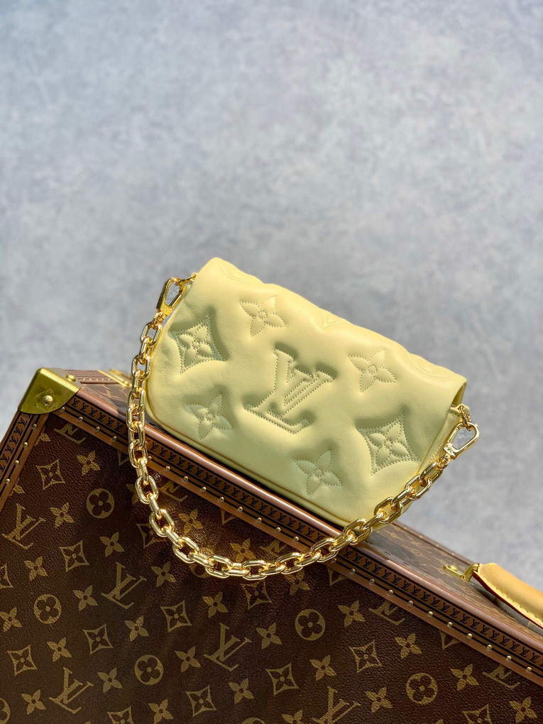 LV M81400 Louis Vuitton Wallet On Strap Bubblegram Banane Yellow