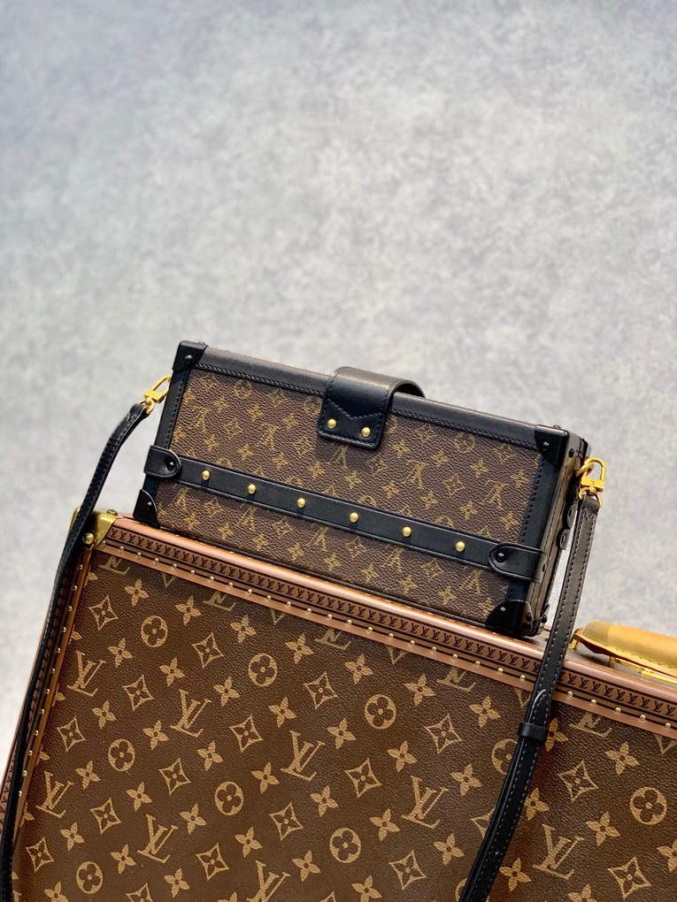 LV M46120 Louis Vuitton Petite Malle East West Handbag