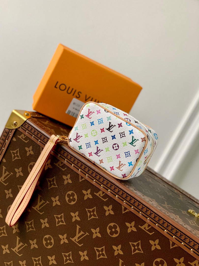 LV M81339 Louis Vuitton Wapity Case Bag White