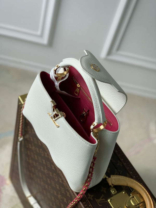 LV M22121 Louis Vuitton Capucines BB Handbag Snow White