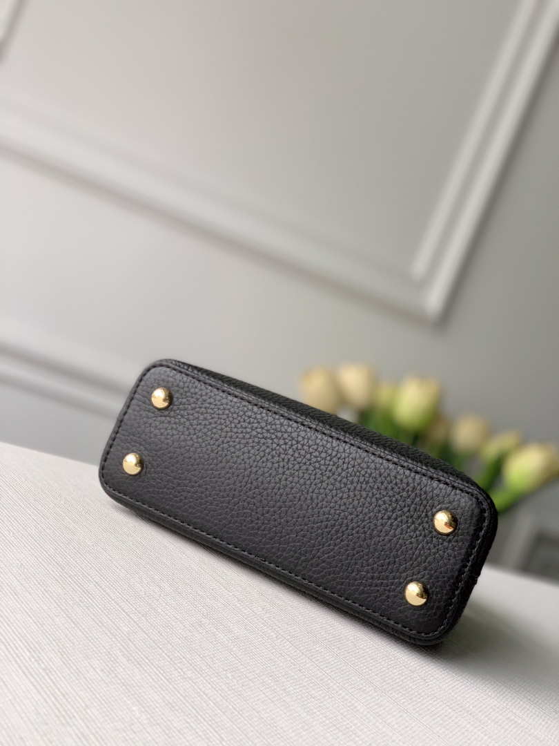 LV M56071 Louis Vuitton Capucines mini Leather Bag Black