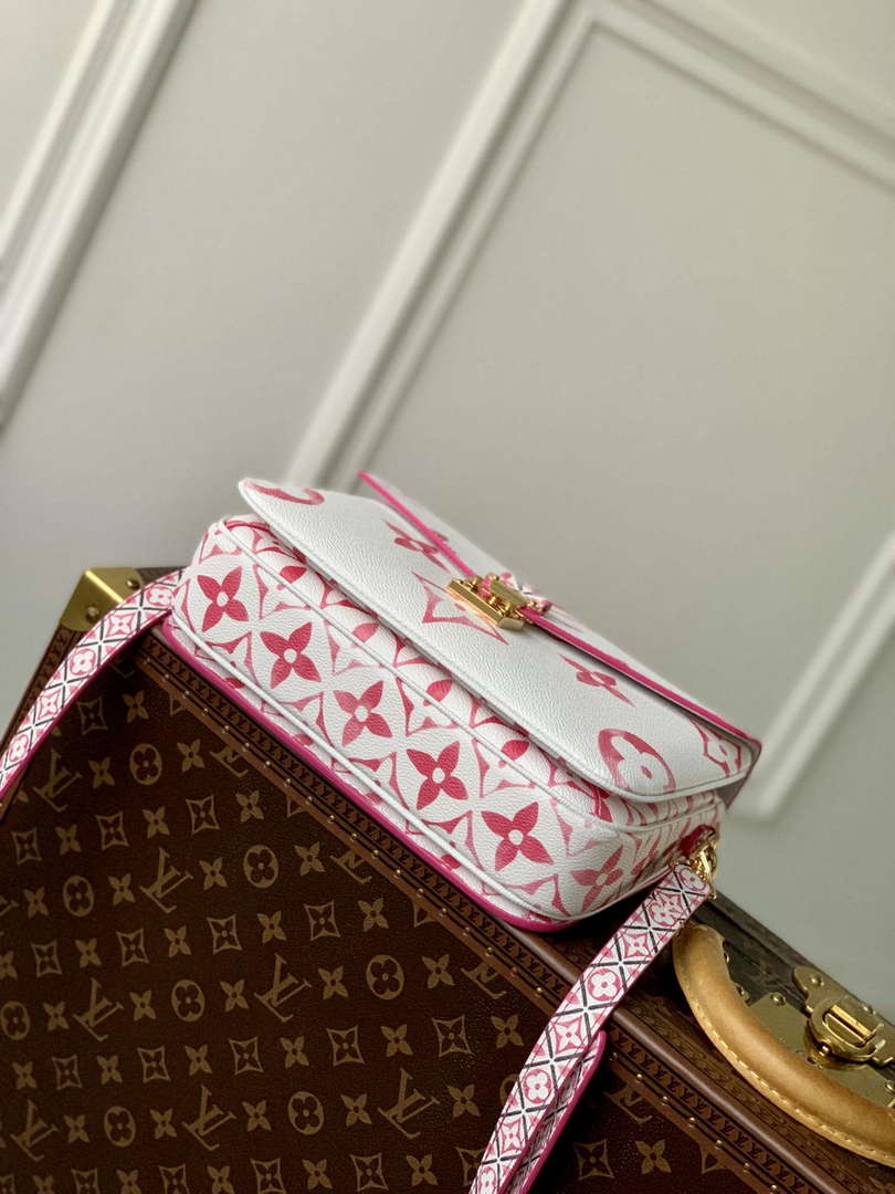 LV M23055 Louis Vuitton Pochette M��tis MM Handbag Pink