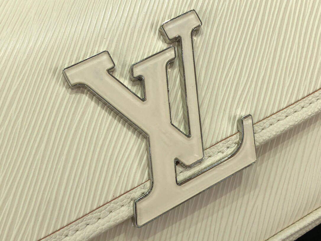 LV M59457 Louis Vuitton Buci Crossbody Bag M59386 Quartz White