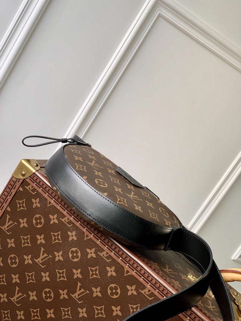 LV M23835 Louis Vuitton LV Moon Crossbody Monogram Brown