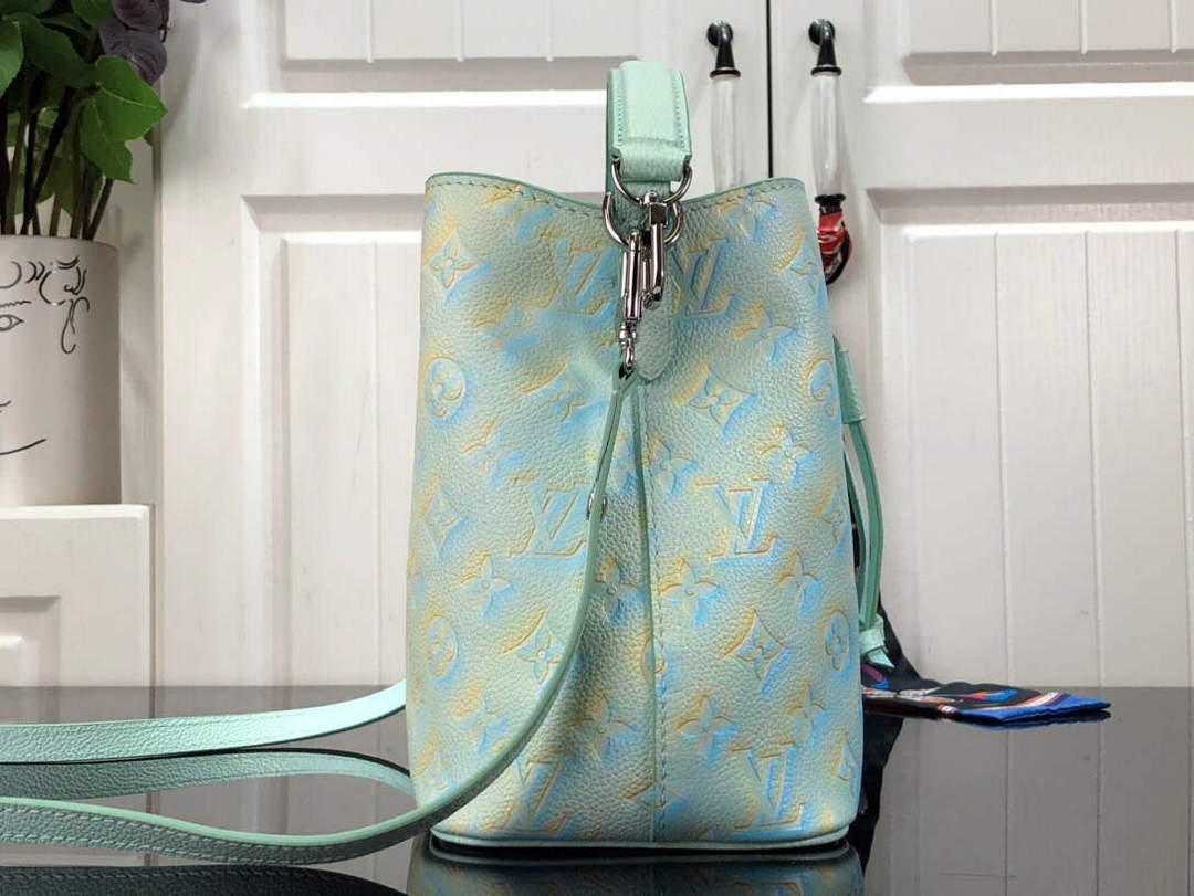 LV M46173 Louis Vuitton NONO BB Bucket Bag Vert d eau Green