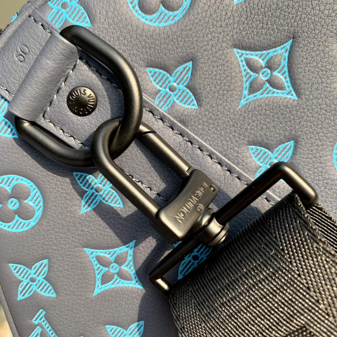 LV M46593 Louis Vuitton Keepall Bandouli��re 50 Bag Navy River Blue