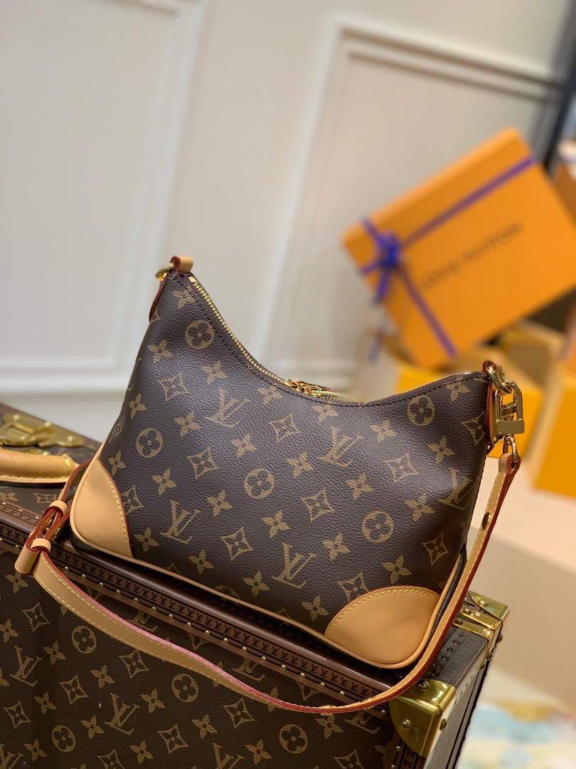 LV M45381 Louis Vuitton Odeon PM Shoulder Bag Monogram