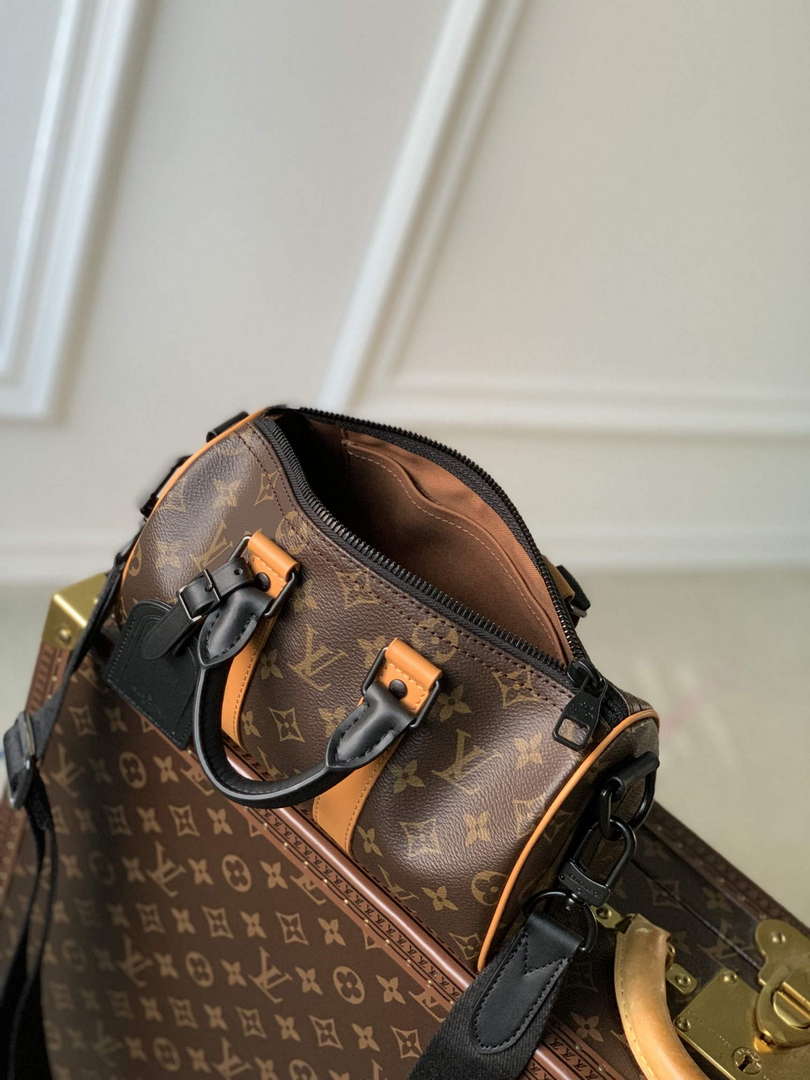 LV M46687 Louis Vuitton Keepall Bandouli��re 25 Bag