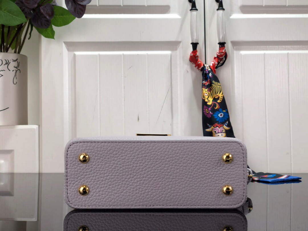 LV M56071 Louis Vuitton Capucines Mini Handbag Taro Purple