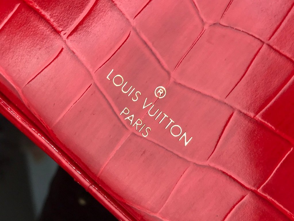 LV N95054 Louis Vuitton Petite Boite Chapeau Crocodilien Brillant N93597 Bag Red