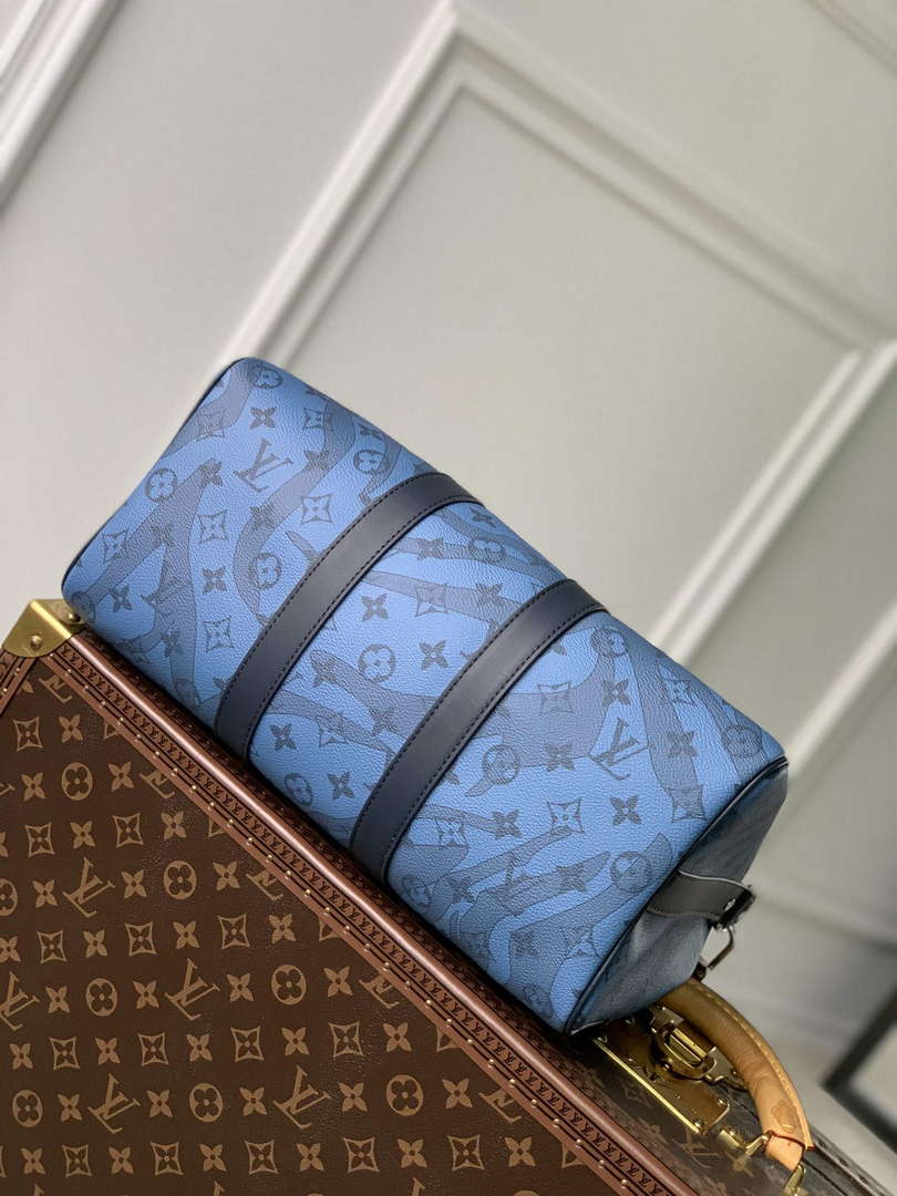 LV M22573 Louis Vuitton Keepall Bandouli��re 35 Abyss Blue