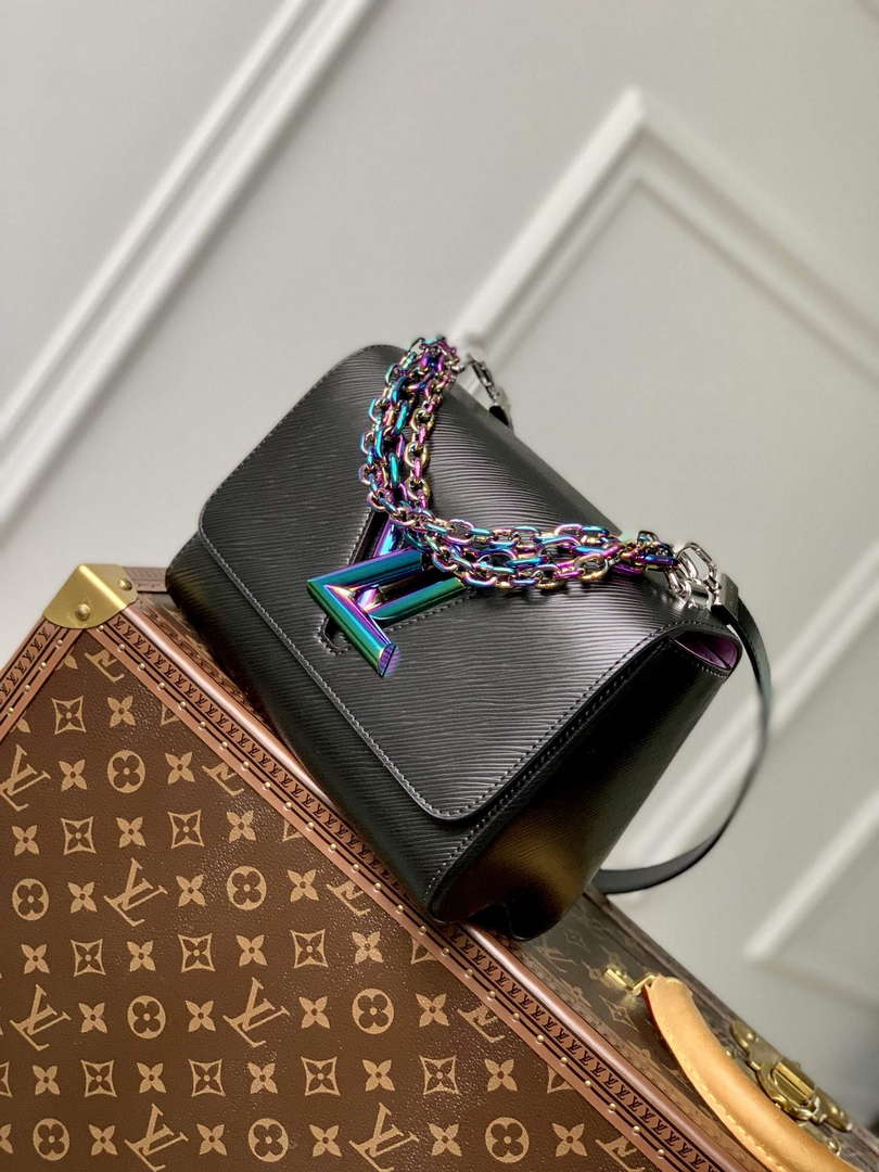 LV M22028 Louis Vuitton Twist MM Bag Epi Leather Black