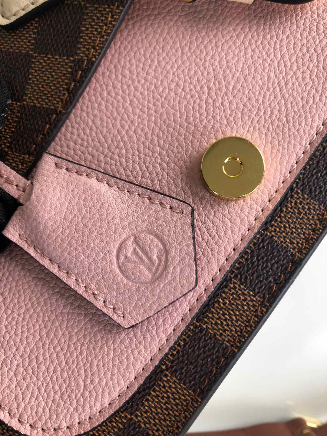 Louis Vuitton N40148 LV Trendy Crossbody Bag Damier Ebene Pink