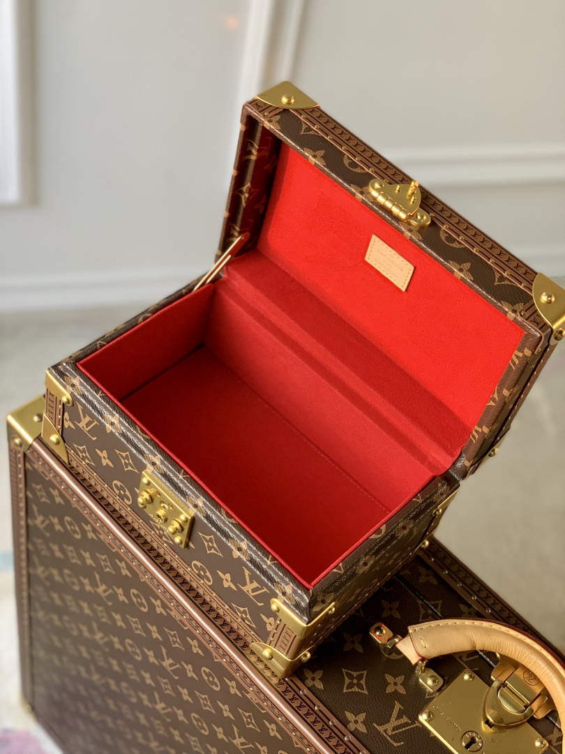 LV M20292 Louis Vuitton Coffret Tresor 24 Case Red