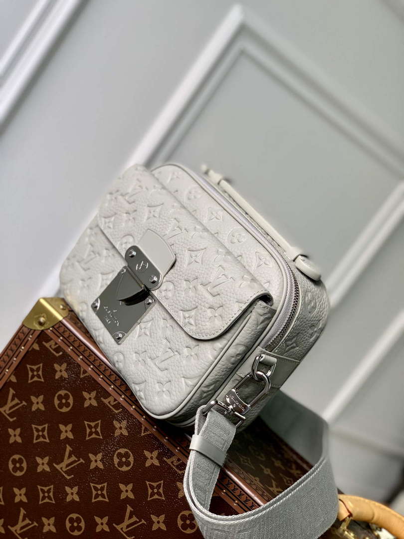 LV M23152 Louis Vuitton S-Lock Messenger Bag Mineral Gray