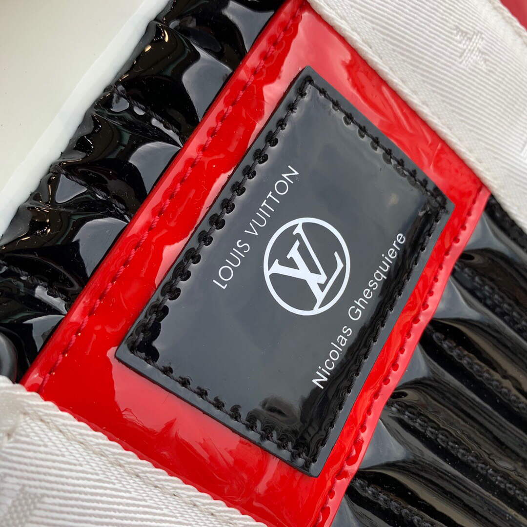 LV M58755 Louis Vuitton Neo Porte Documents Voyage Black white