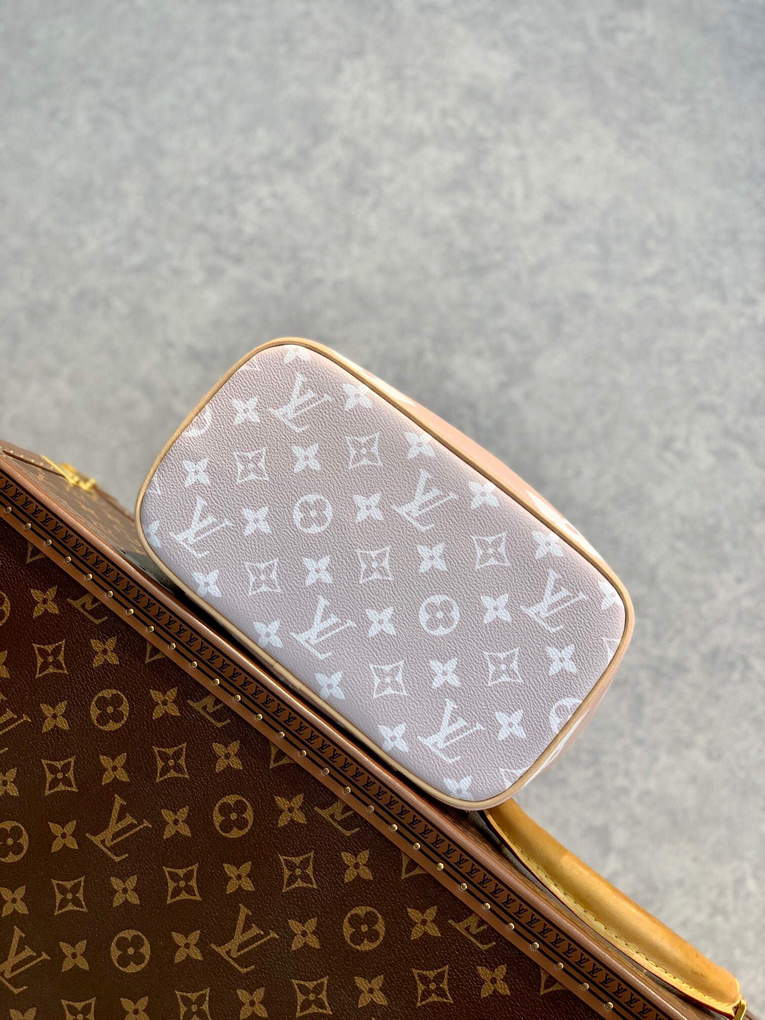 LV M80357 Louis Vuitton Nice BB Toiletries Bag