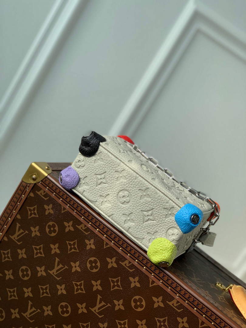 LV M81606 Louis Vuitton Mini Soft Trunk Chalk