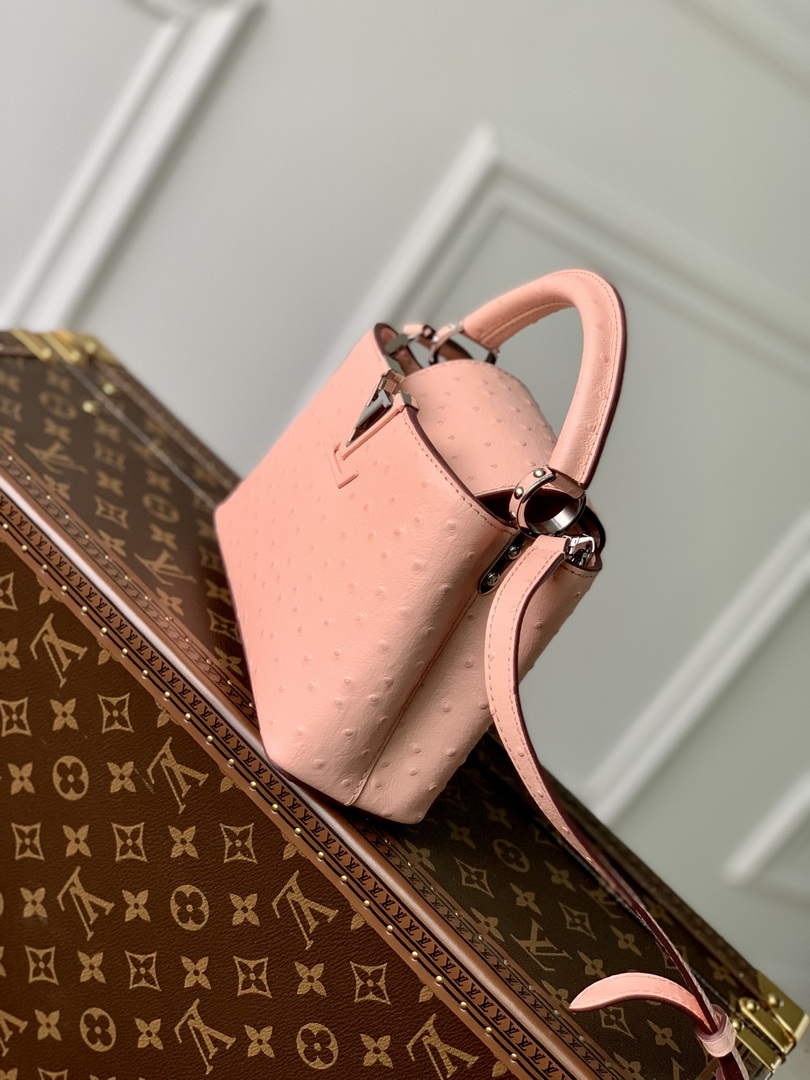 LV N81523 Louis Vuitton Capucines Mini Handbag Pink