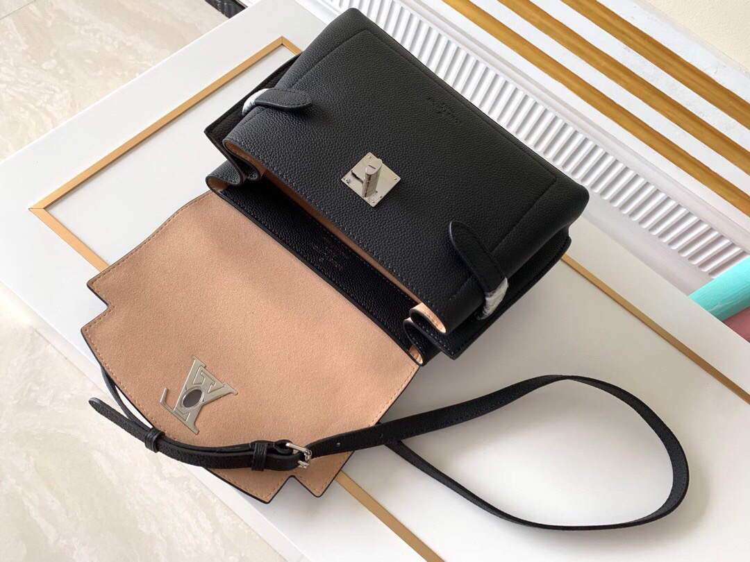 LV M53937 Louis Vuitton Lockme Ever BB Handbag Black