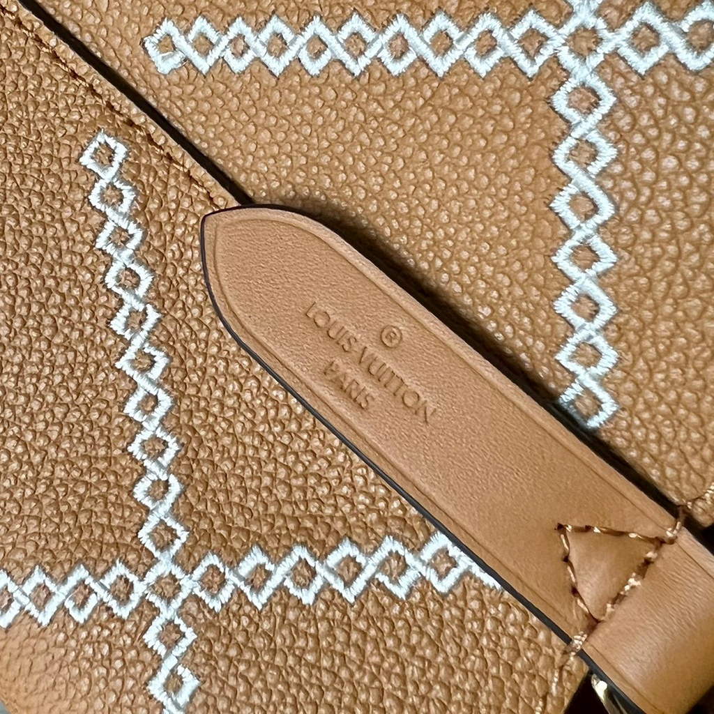 Louis Vuitton M46029 LV M46023 N��oNo�� MM Monogram Arizona Brown