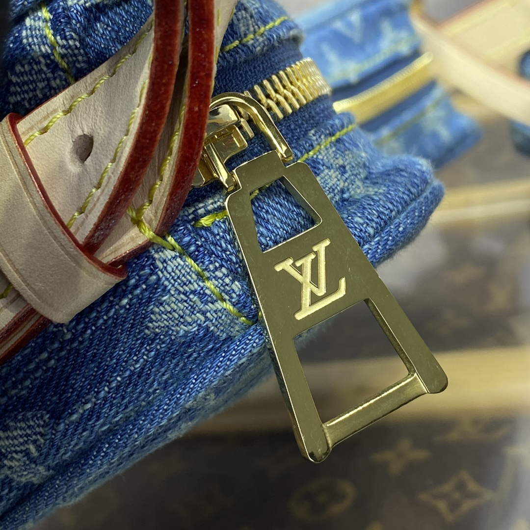 LV M46856 Louis Vuitton Croissant MM Handbag Monogram Denim