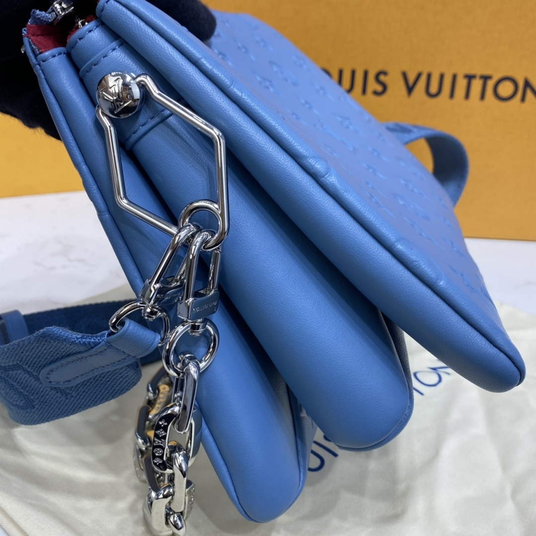 LV M21282 Louis Vuitton Coussin PM Bag navy blue
