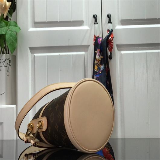 LV M43587 Louis Vuitton Duffle Bag Monogram