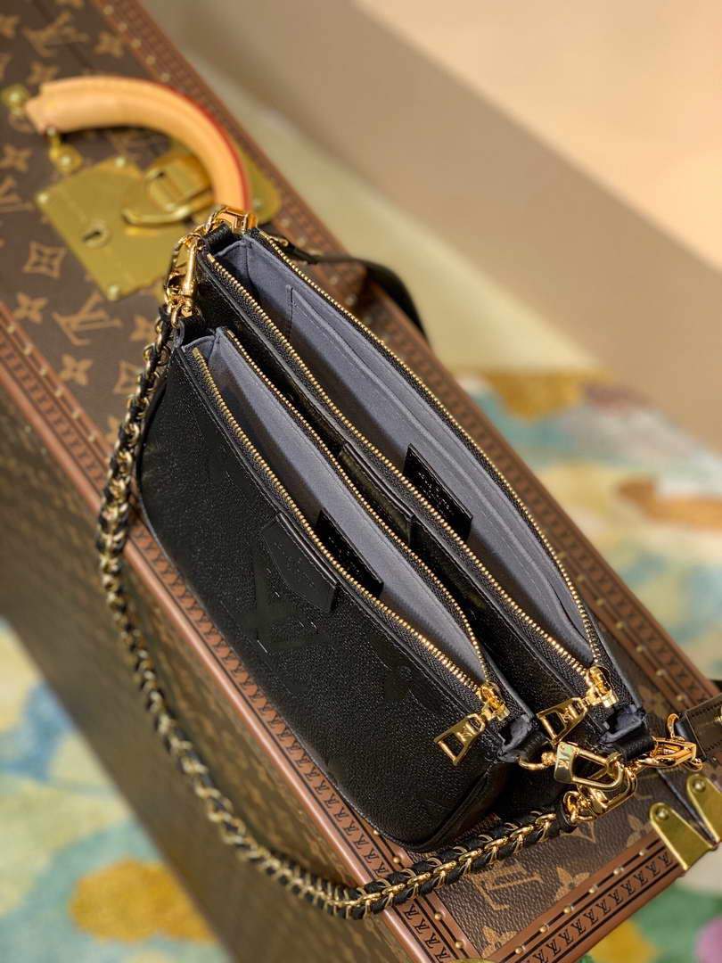 LV M80399 Louis Vuitton M80447 Multi Pochette Accessoires Bag Black