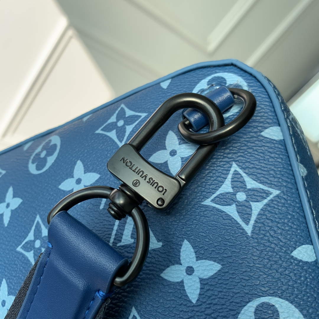 LV M23782 Louis Vuitton Avenue Slingbag NM Atlantic Blue