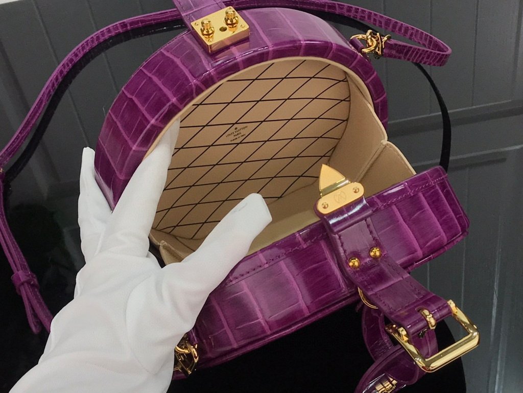 LV N95555 Louis Vuitton Petite Boite Chapeau Crocodilien Brillant N95054 Bag Purple