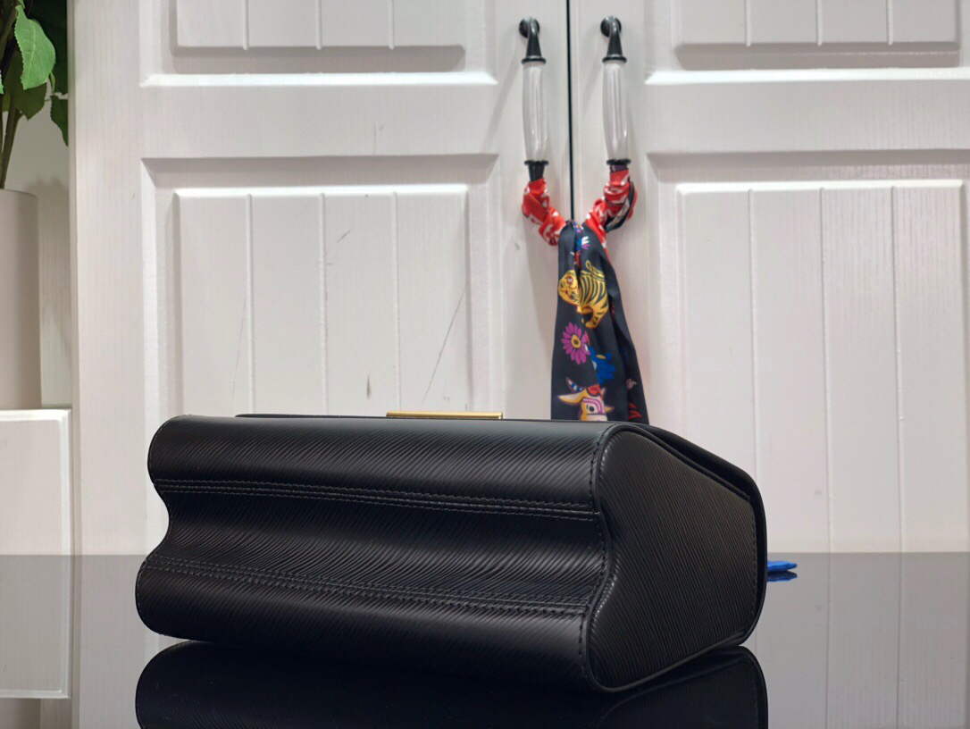 LV M59411 Louis Vuitton Twist MM Black