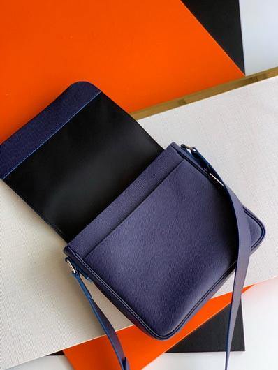 LV M30362 Louis Vuitton M30360 Roman pm taiga M32725 Bag M32726 Navy blue