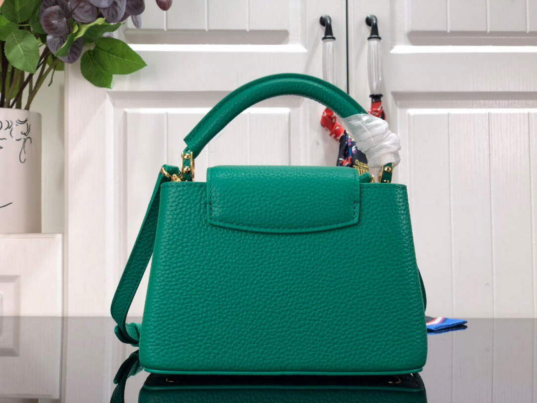 LV M56071 Louis Vuitton Capucines Mini Handbag Green