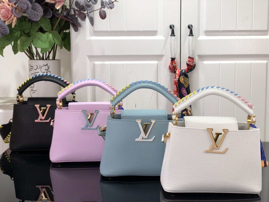 LV M57671 Louis Vuitton Capucines MM Handbag Black