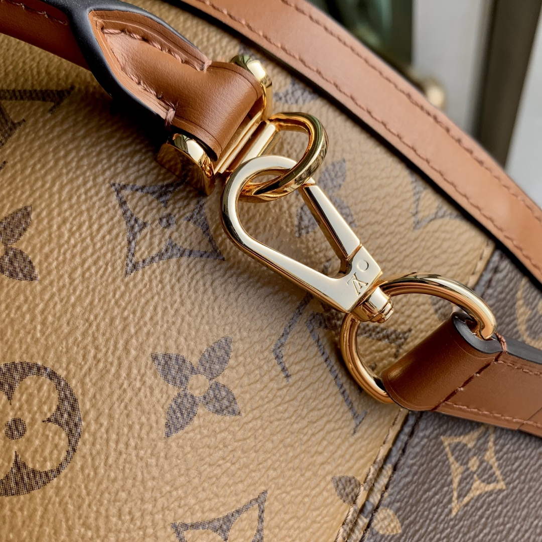 LV M46751 Louis Vuitton Dauphine Capitale Bag