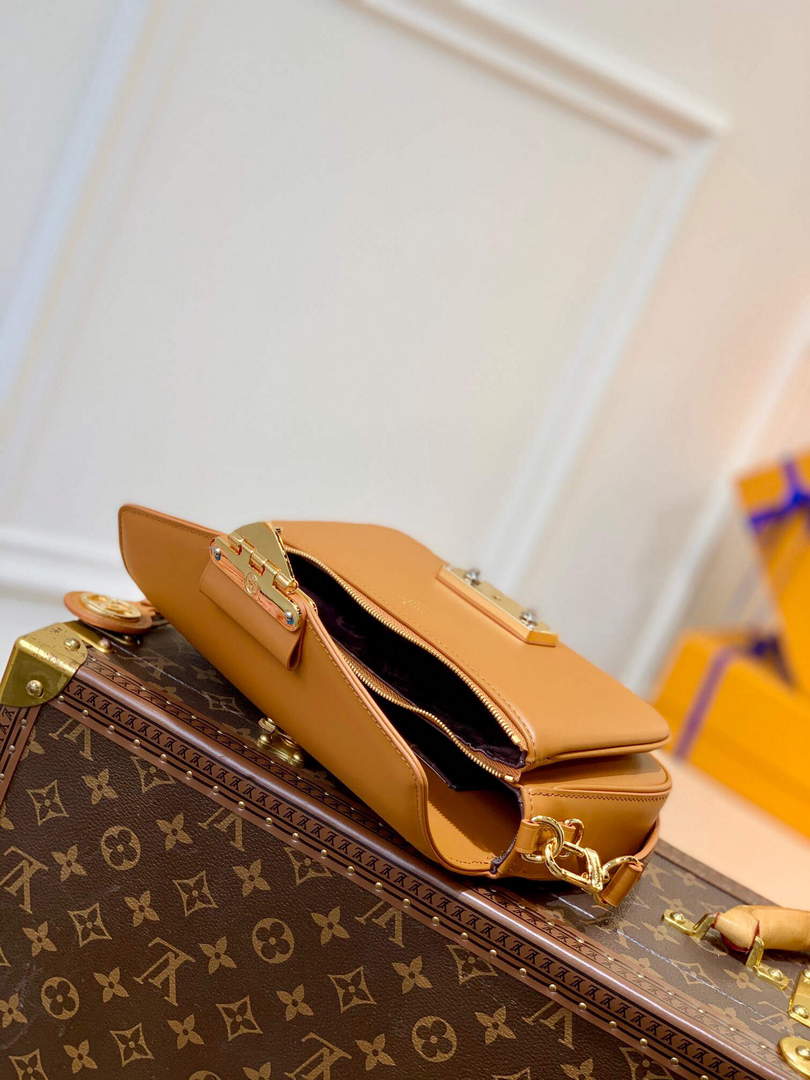 LV M20396 Louis Vuitton Swing Handbag Hazelnut Brown