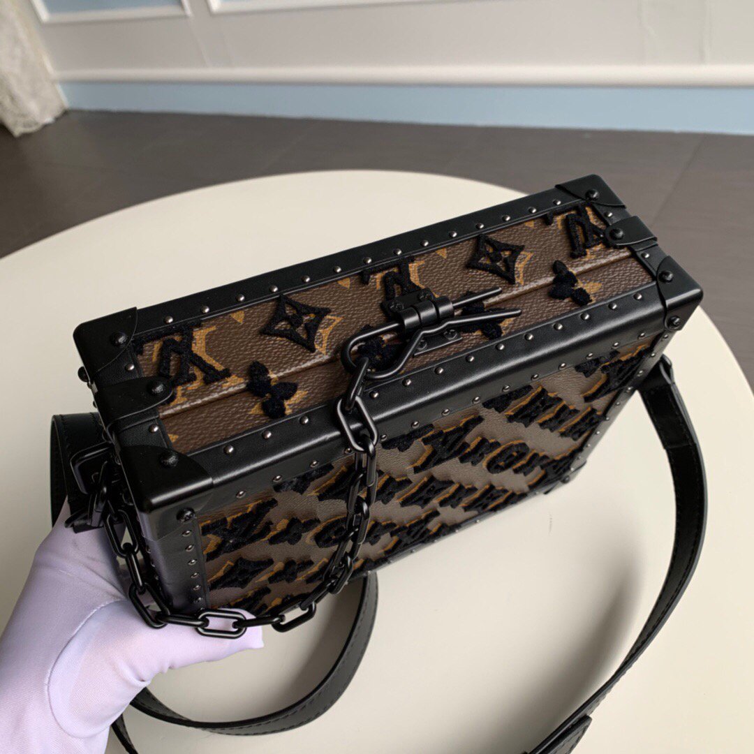 LV M20233 Louis Vuitton Clutch Box Bag M20230 Black