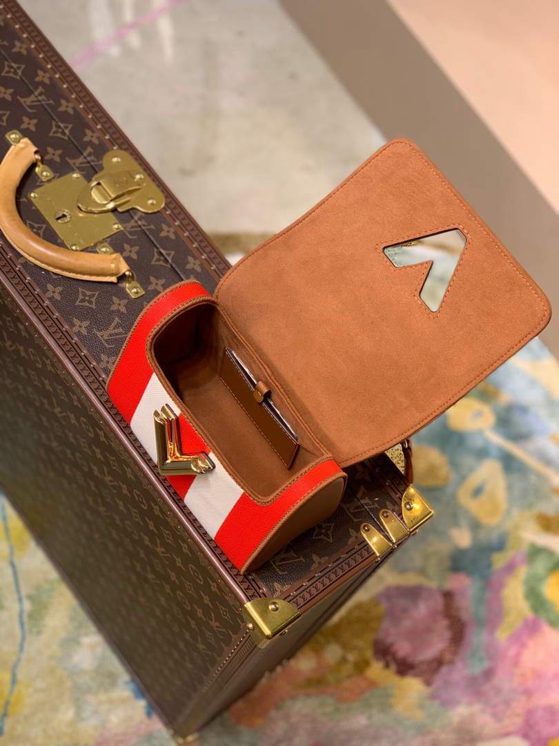 LV M57722 Louis Vuitton M57659 Twist PM Other Leather Shoulder Bag Red