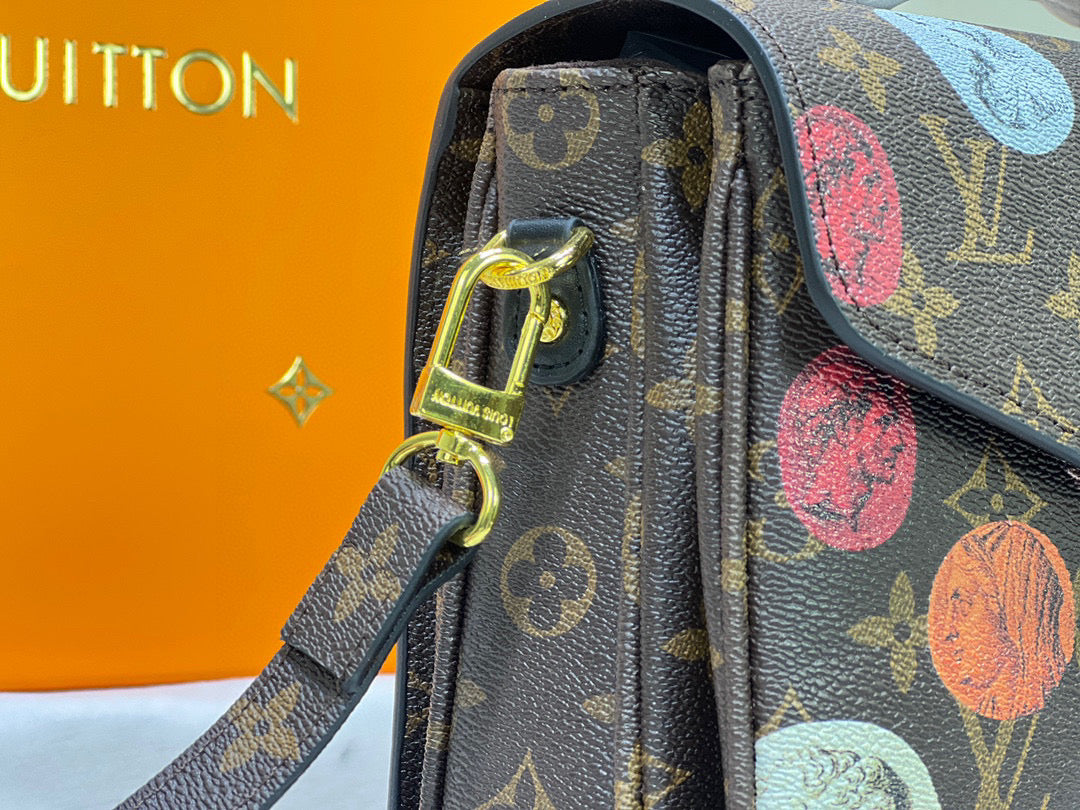 LV Louis vuitton M59257 Pochette Metis Bag monogram M40780