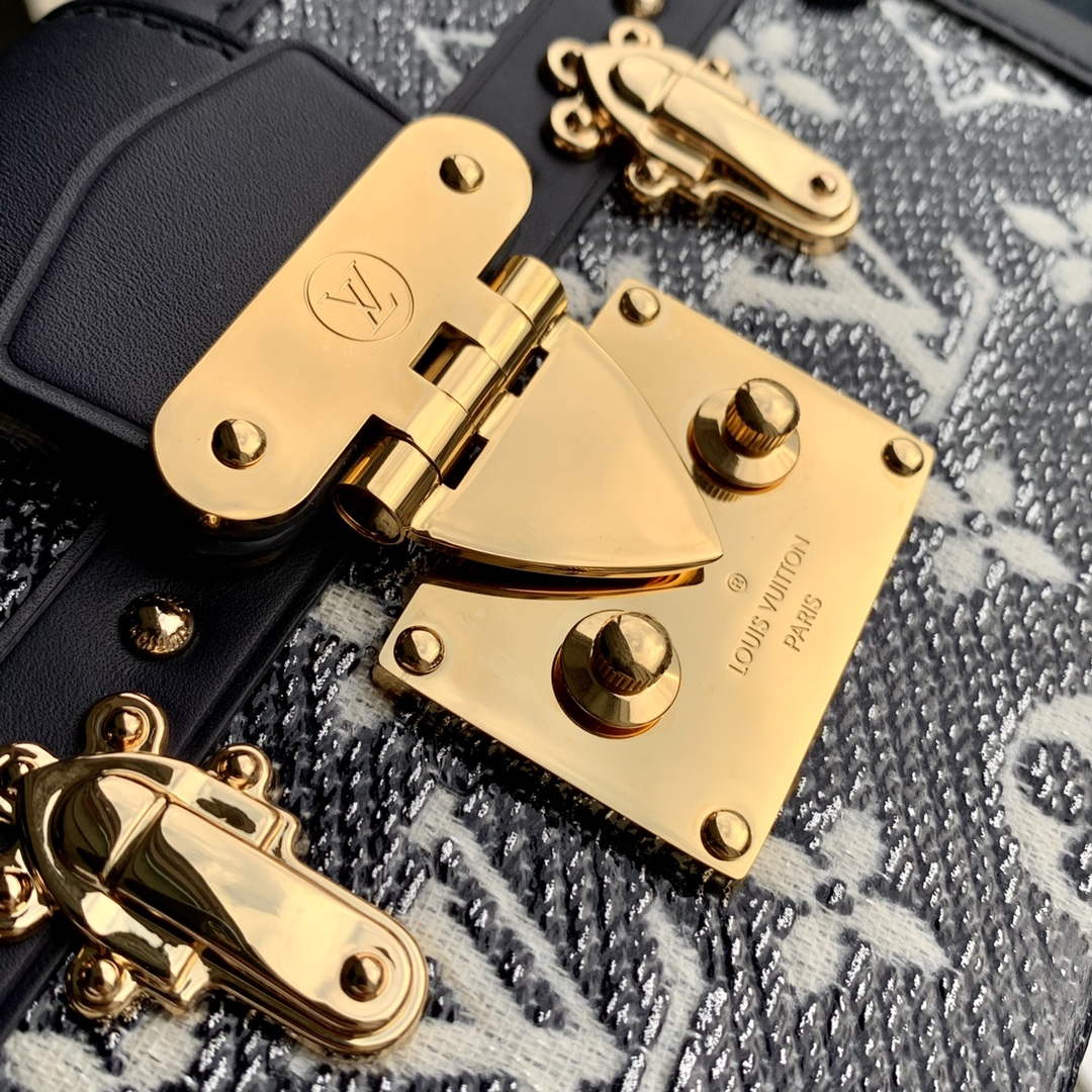 LV M22882 Louis Vuitton Petite Malle Handbag Blue