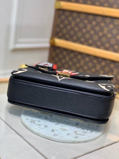 LV M45385 Louis vuitton M45384 Crafty Pochette Metis Monogram Black