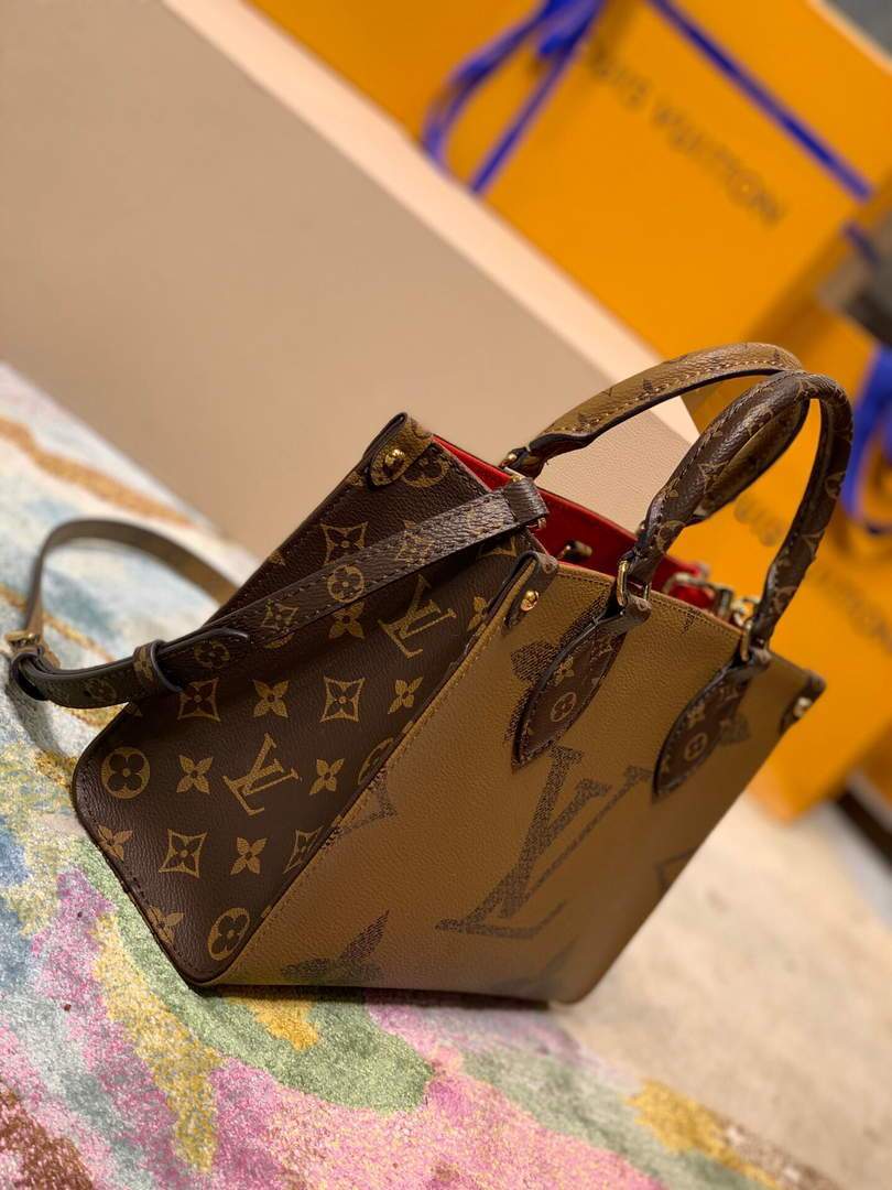 LV M45039 Louis Vuitton Onthego PM Monogram Handbag