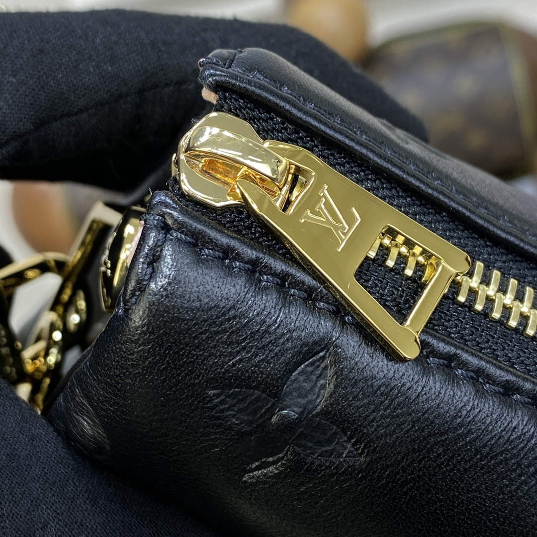 LV M21260 Louis Vuitton Coussin PM Bag Black
