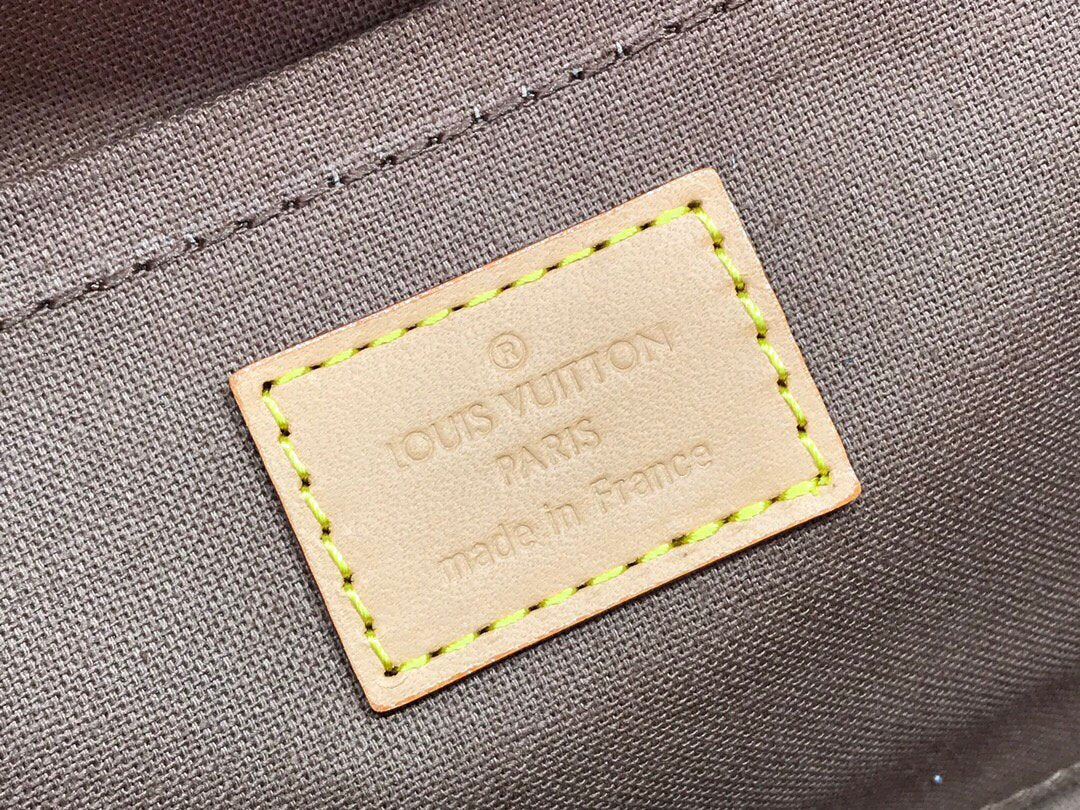 LV M45672 Louis Vuitton Geronimos Bag Monogram