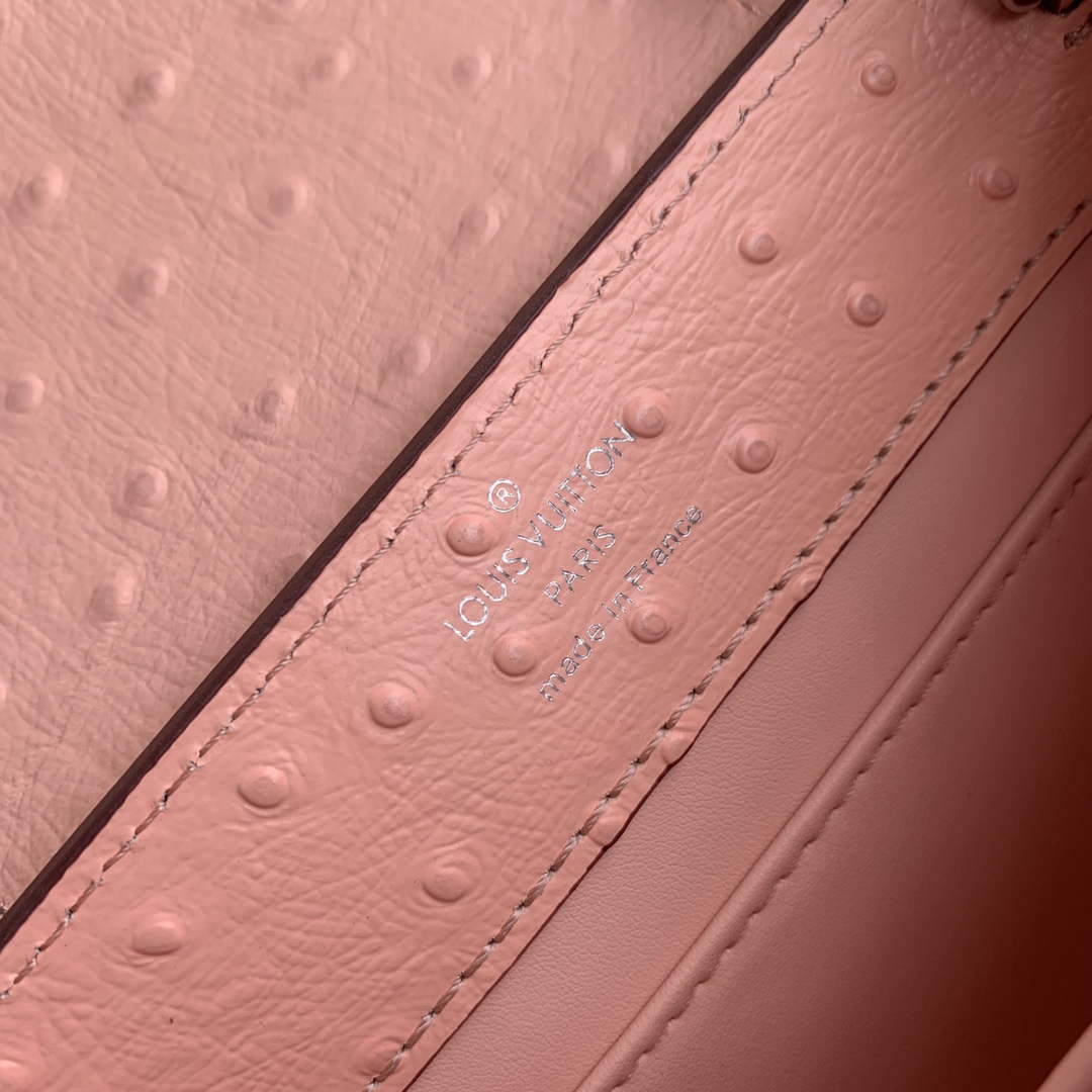 LV N81523 Louis Vuitton Capucines Mini Handbag Pink