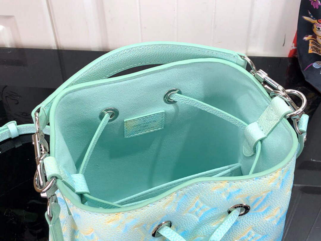 LV M46173 Louis Vuitton NONO BB Bucket Bag Vert d eau Green