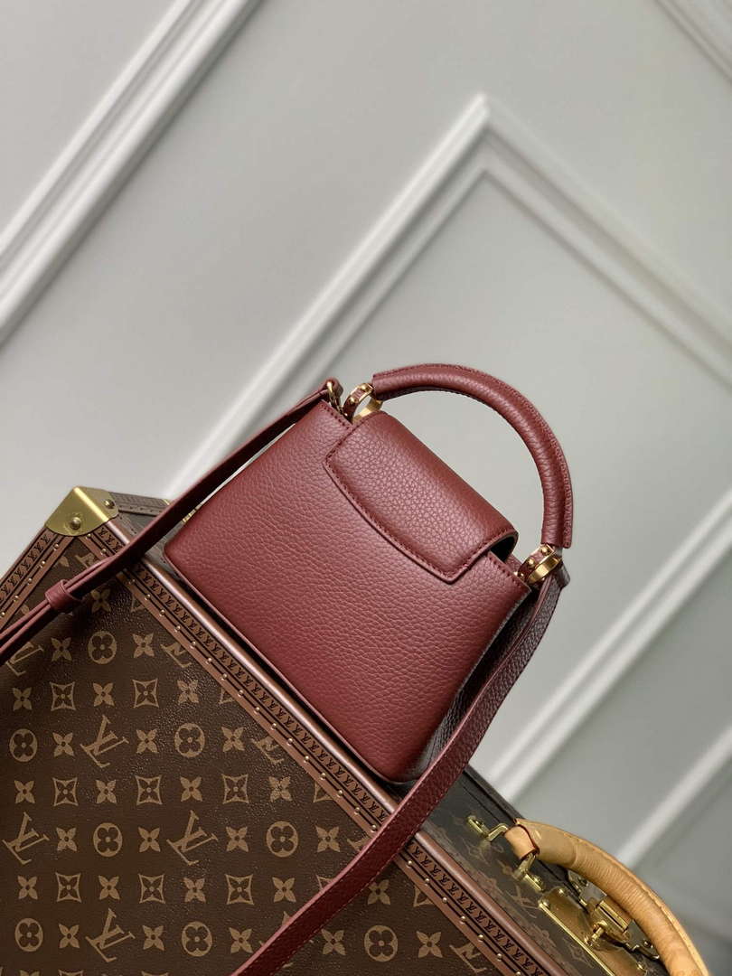 LV M25128 Louis Vuitton Capucines Mini Handbag Griotte Red