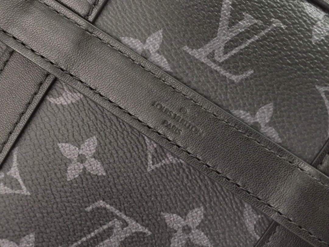 LV M45727 Louis Vuitton Trunk Messenger PM Rectangular Bag Monogram